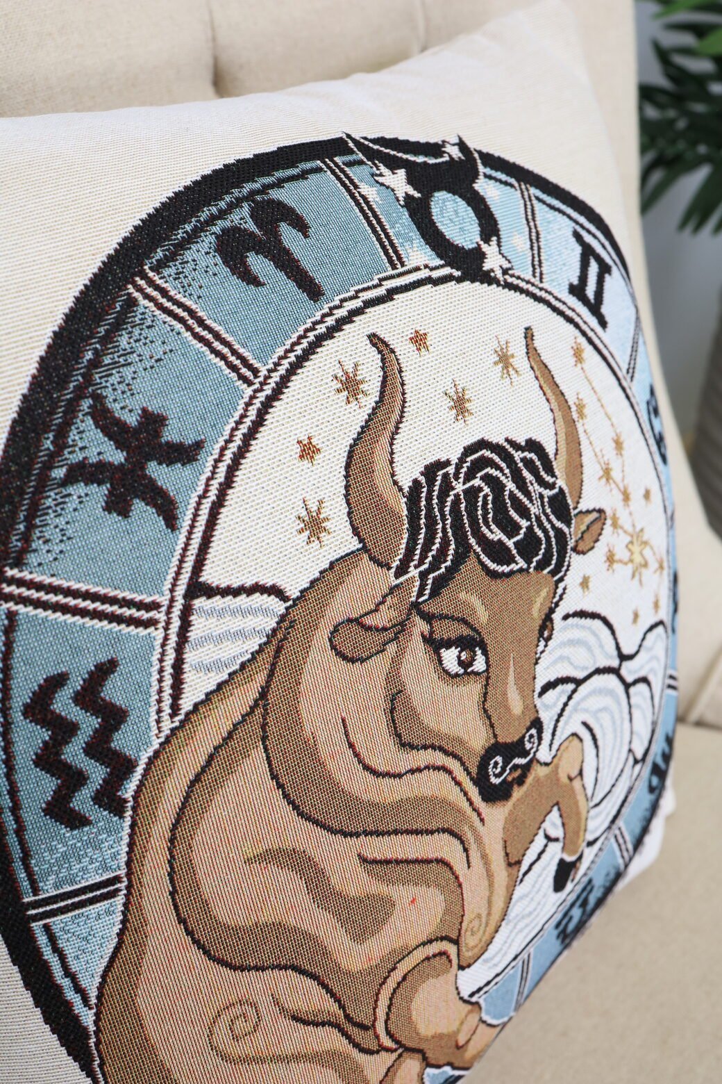 Dwustronna poszewka na poduszkę Byk - obrazek 2