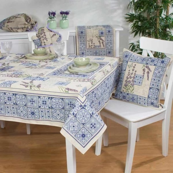 Obrus Lawenda w ornamentach