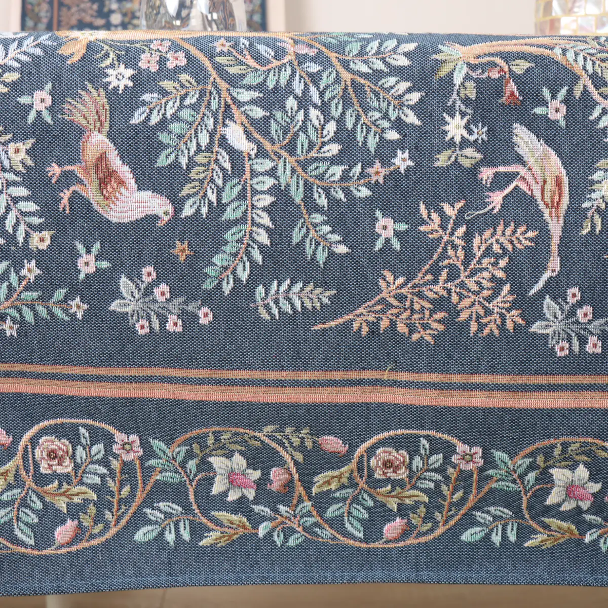 Bieżnik stołowy William Morris Raj na ziemi 2 - obrazek 4