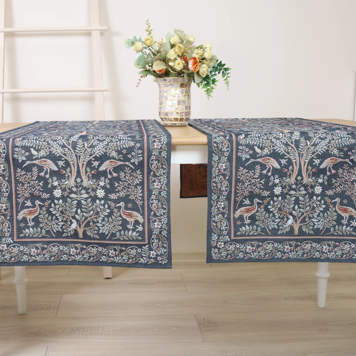 Bieżnik stołowy William Morris Raj na ziemi 2 - obrazek 2