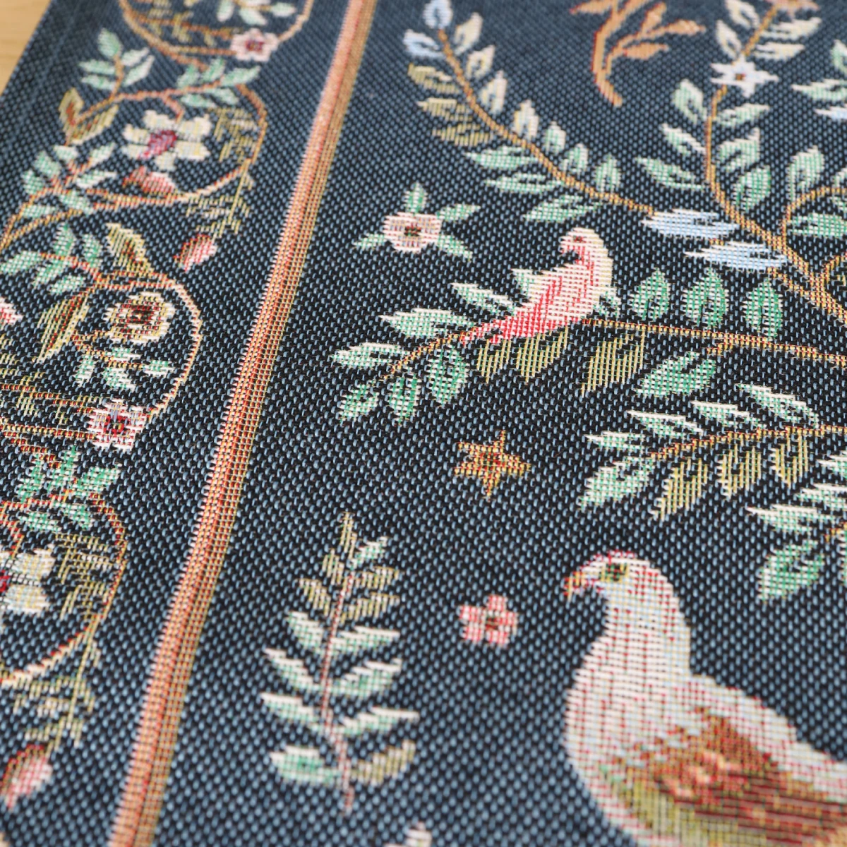 Bieżnik stołowy William Morris Raj na ziemi 2 - obrazek 9