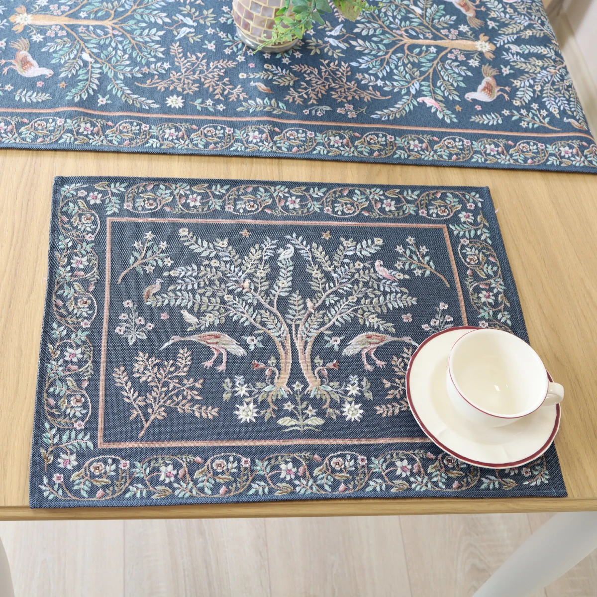 Serwetka stołowa William Morris Raj na ziemi 2 - obrazek 4