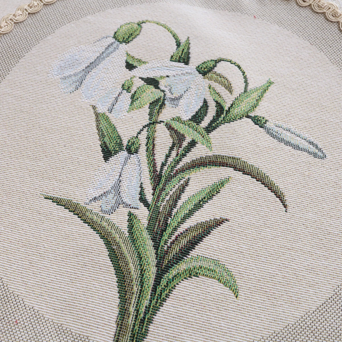 Okrągła serwetka stołowa Przebiśniegi - obrazek 2