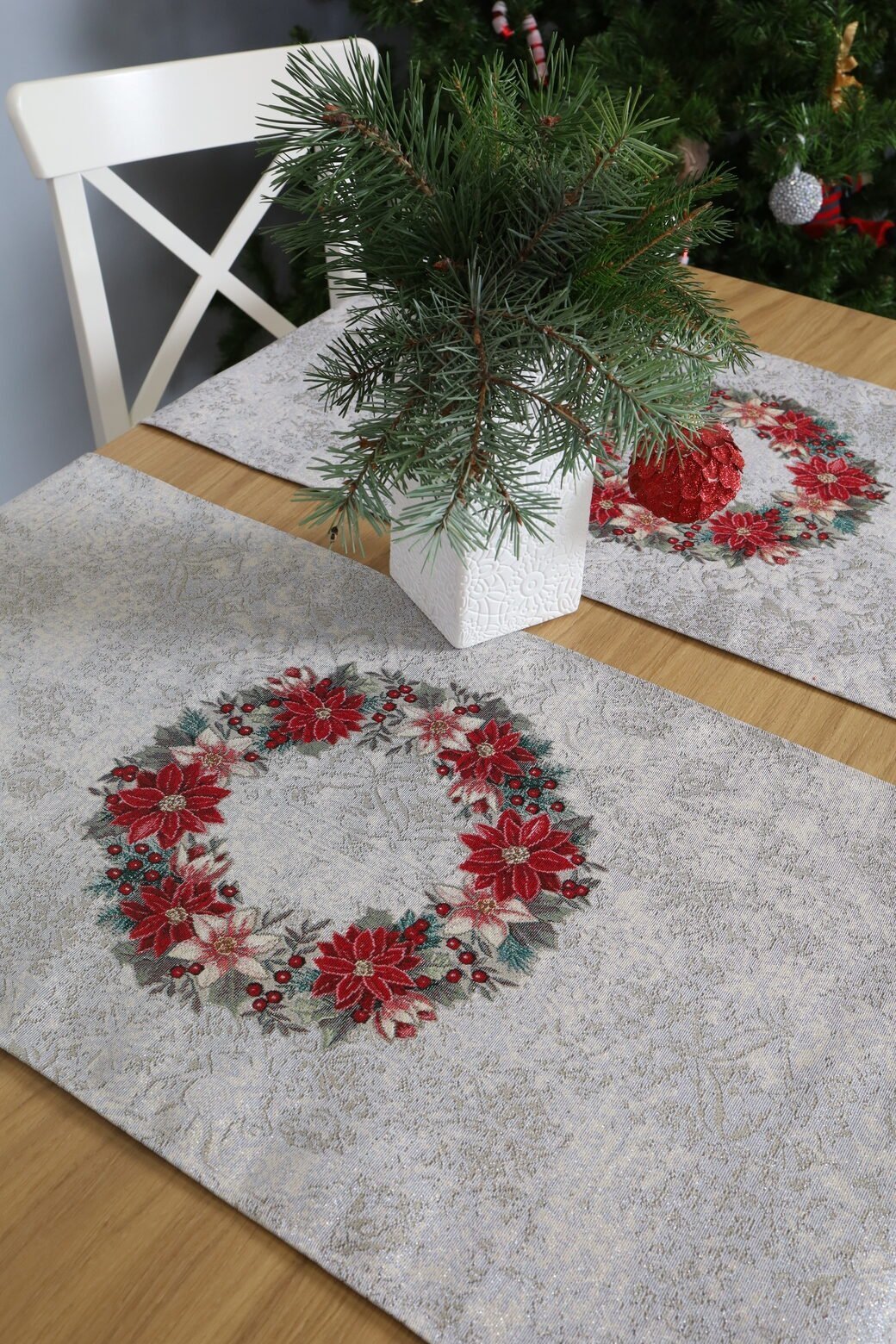 Bieżnik świąteczny Wieniec z poinsecji - obrazek 3