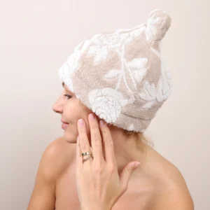 Pirties kepurė Rožės